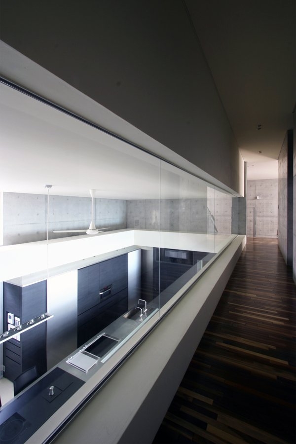Vase Residence in Japan