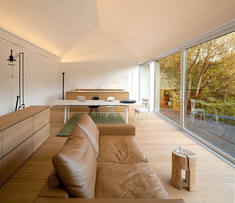 Black on White by Fabi Architekten