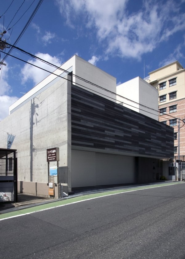 COM house