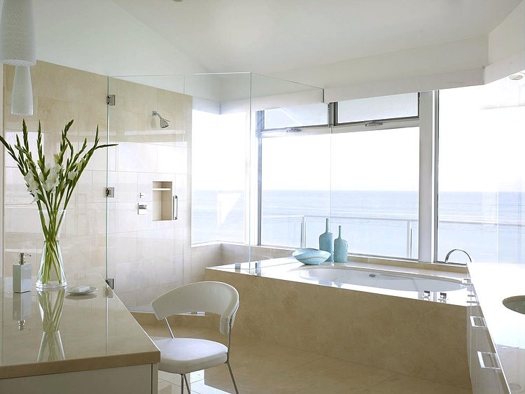 Malibu Beach House by Jamie Bush & Co.