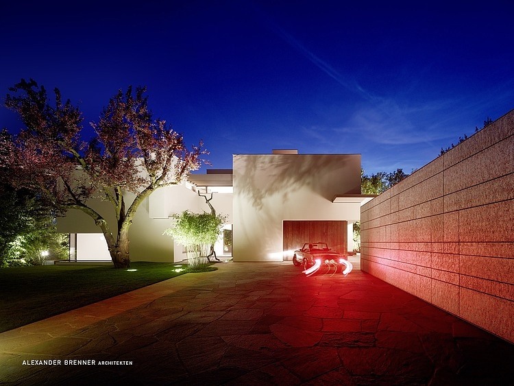 SU House by Alexander Brenner