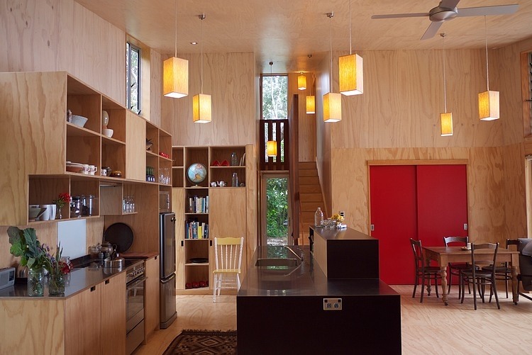 Lloyd Holiday House by Bonnifait + Giesen