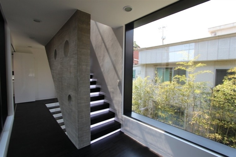 H-House by Bang By Min