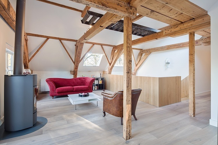 Monumental Coach House