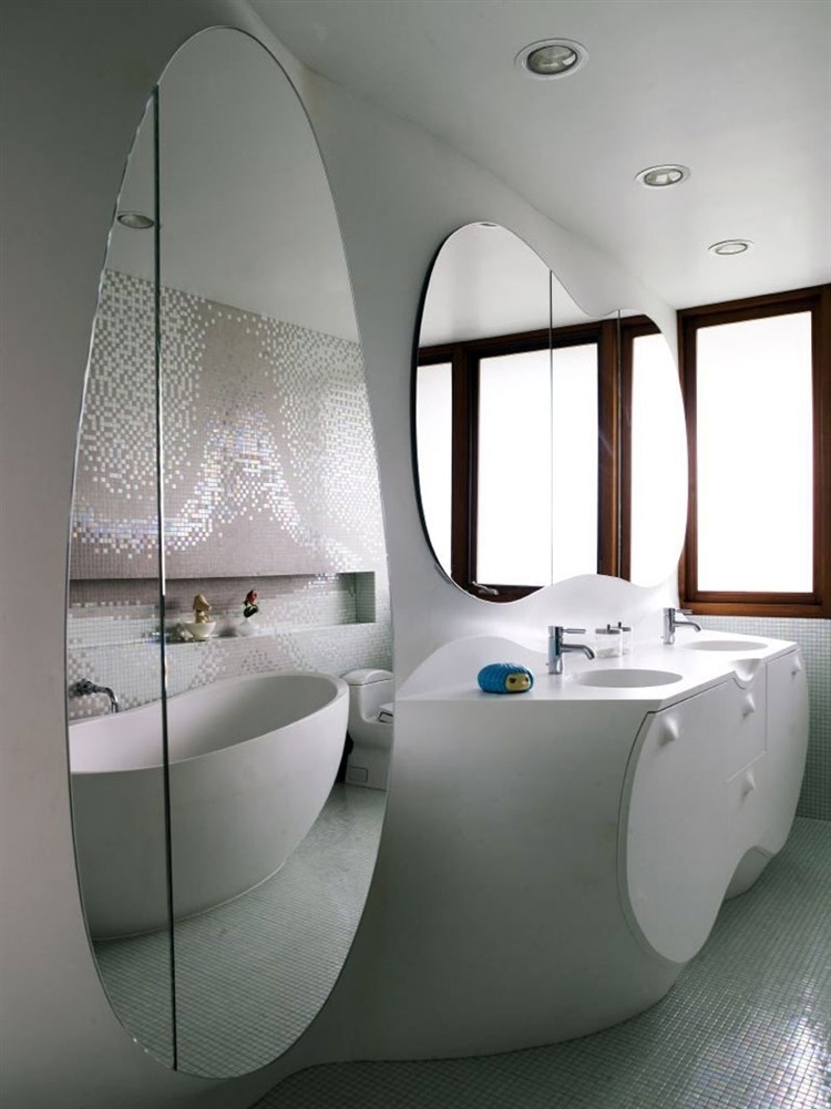 Bloom House by Greg Lynn