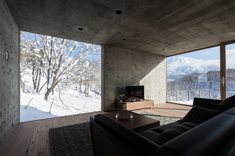 L House in Hirafu by Florian Busch Architects
