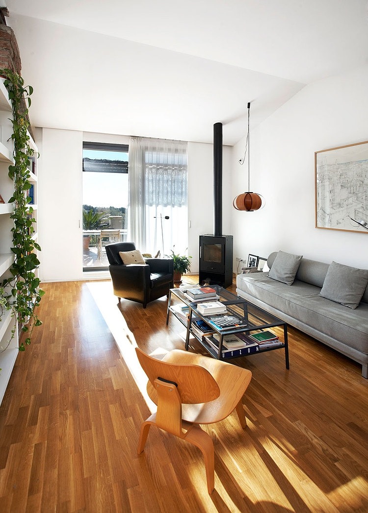Barn Home by Sauquet Arquitectes