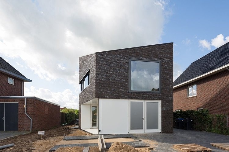 Van Leeuwen House by JagerJanssen Architecten