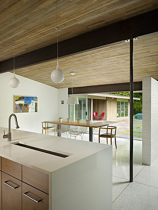 Lakewood Mid-Century by DeForest Architects