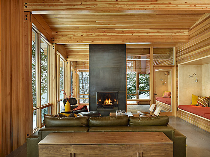 North Lake Wenatchee Cabin by DeForest Architects