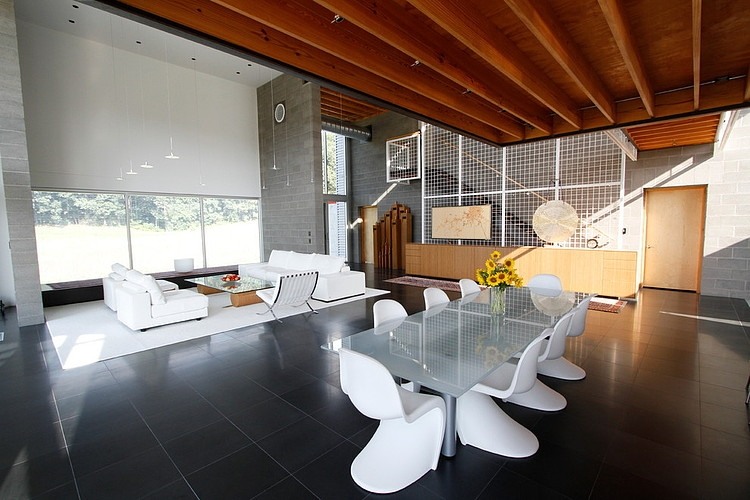 Sundial House by Eugene Stoltzfus Architect