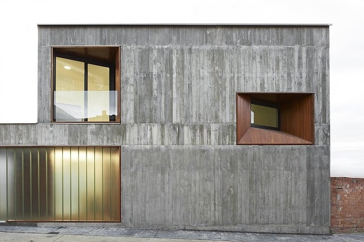 MP House by Alcolea+Tárrago Arquitectos