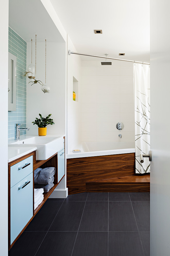 Phinney Ridge House by Portal Design