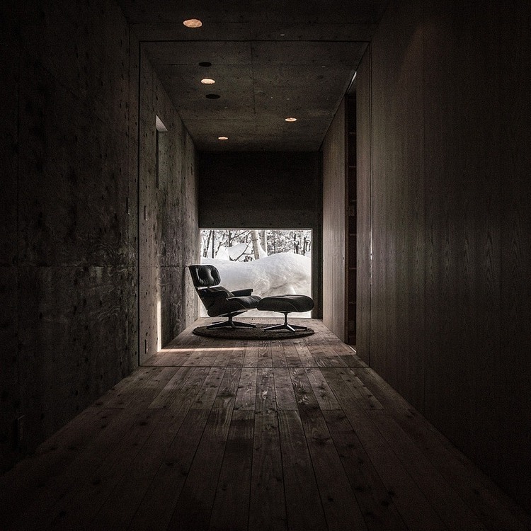 L House in Hirafu by Florian Busch Architects