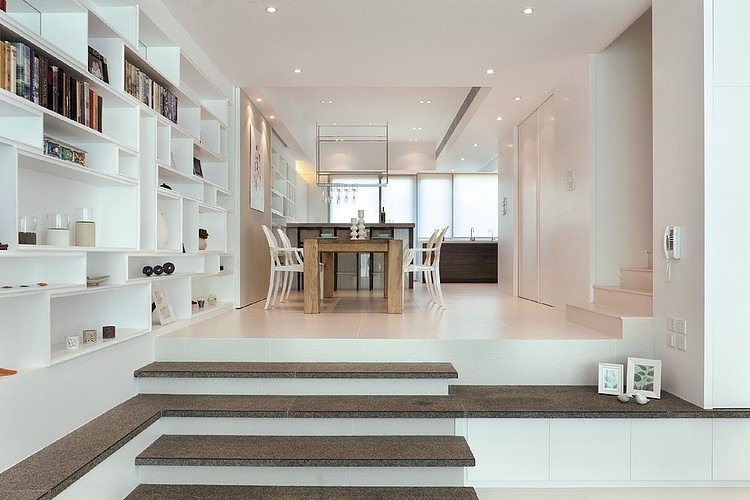 The Vineyard House by S.I.D.Ltd.