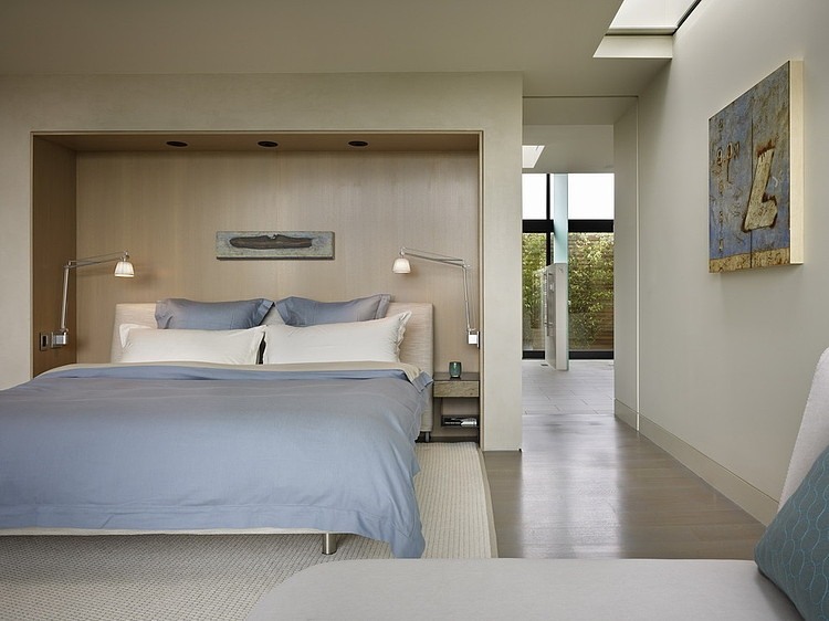 Hillside Modern by DeForest Architects