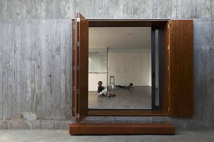 MP House by Alcolea+Tárrago Arquitectos
