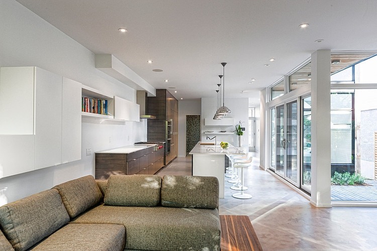 Zen Barn by Christopher Simmonds Architect