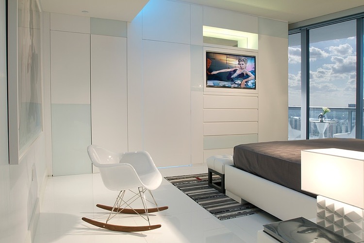 Luxurious Jade Ocean by Britto Charette
