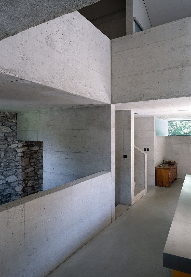 Rustic Home by Savioz Fabrizzi Architecte