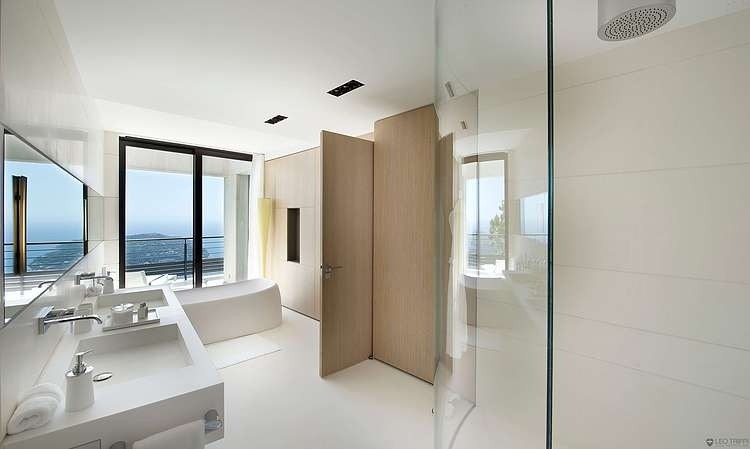 Bayview Villa in Côte d’Azur, France