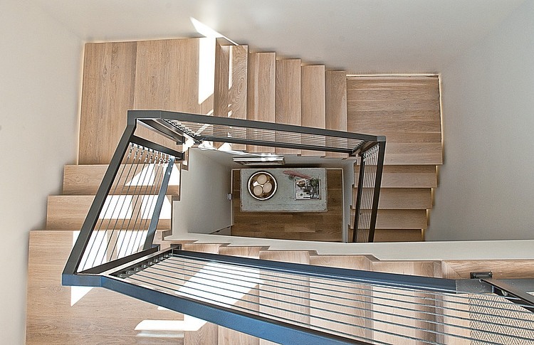 Cat Mountain Residence by Cornerstone Architects