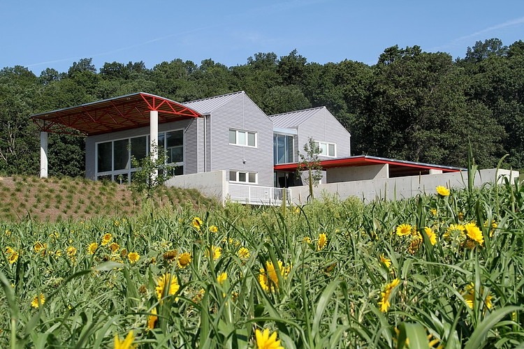Sundial House by Eugene Stoltzfus Architect