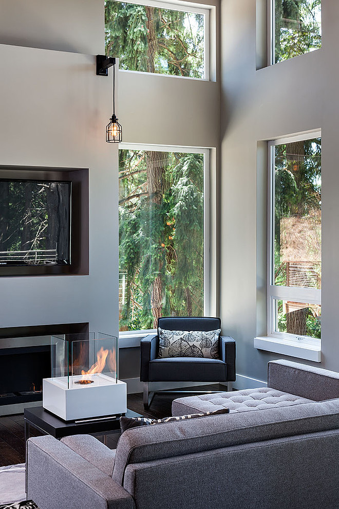 Hilltop House by Jordan Iverson Signature Homes