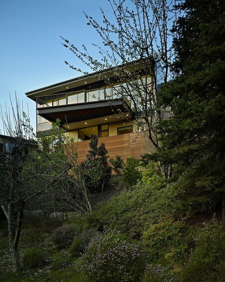 Hillside Modern by DeForest Architects