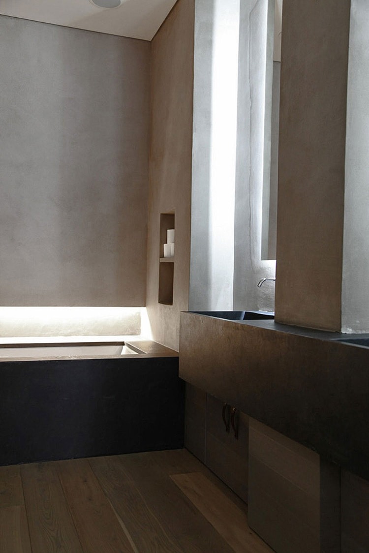 Kolonaki Townhouse by Esé studio