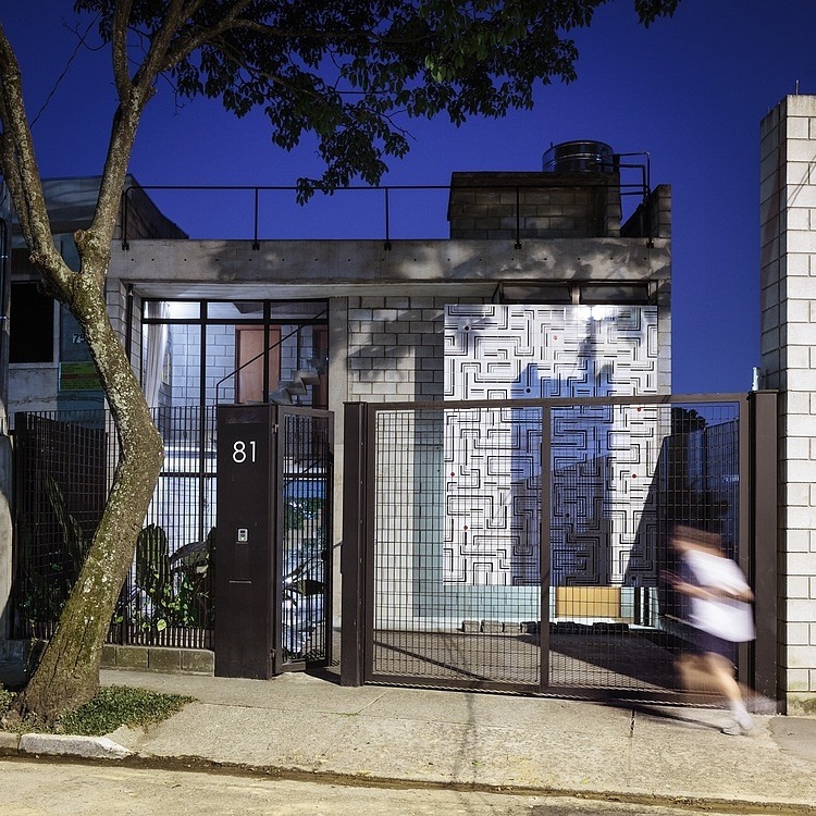 Maracana House by Terra e Tuma Arquitetos