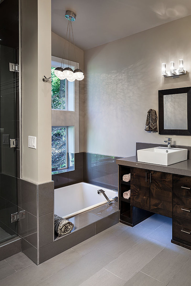 Hilltop House by Jordan Iverson Signature Homes