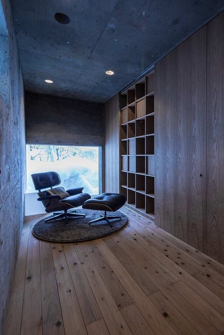 L House in Hirafu by Florian Busch Architects