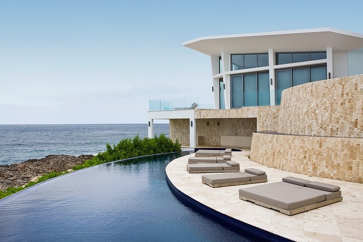 Villa Kishti by Cecconi Simone Inc.