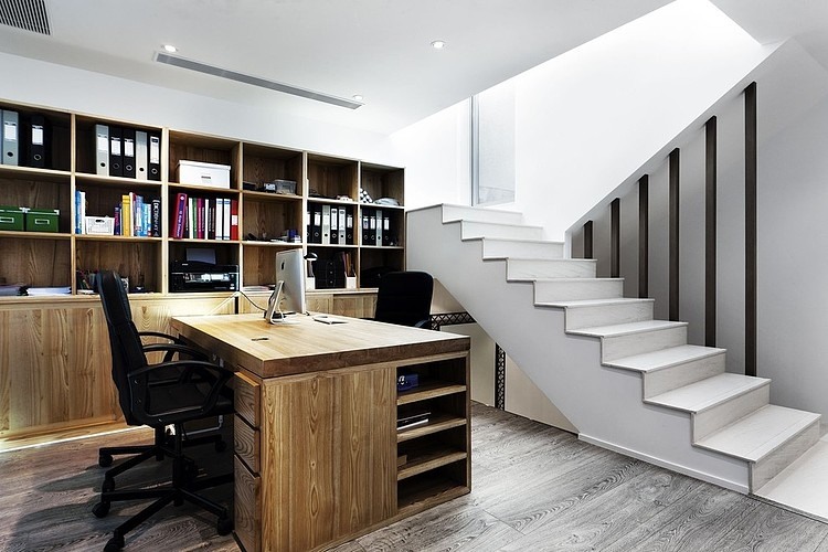 The Vineyard House by S.I.D.Ltd.
