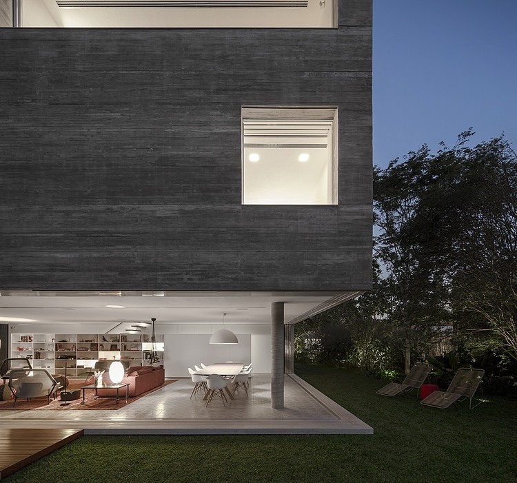 Casa Cubo by Studio MK27
