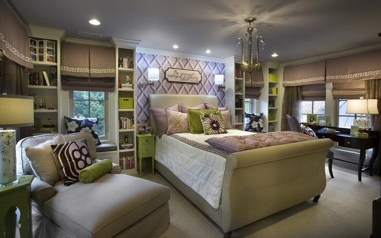 Leak - Daughter Sleigh Bed Room