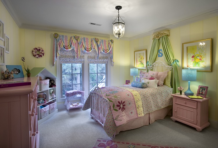 Leak - Daughter Yellow Room