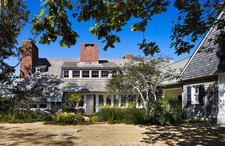Beach House by Ike Kligerman Barkley