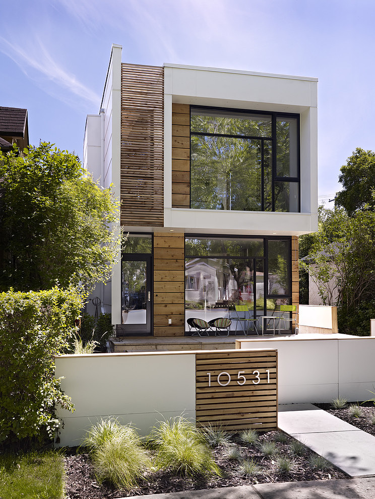 LG House by Thirdstone