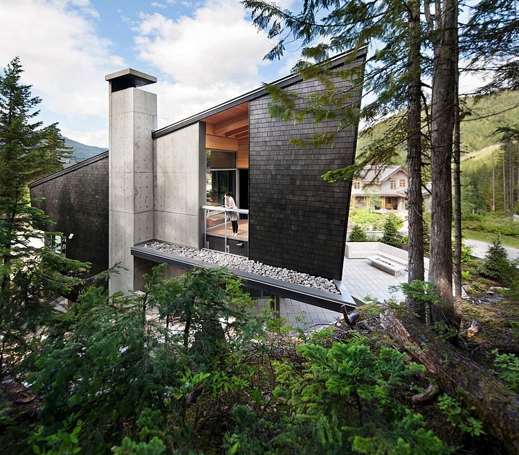 Whistler Residence by BattersbyHowat Architects