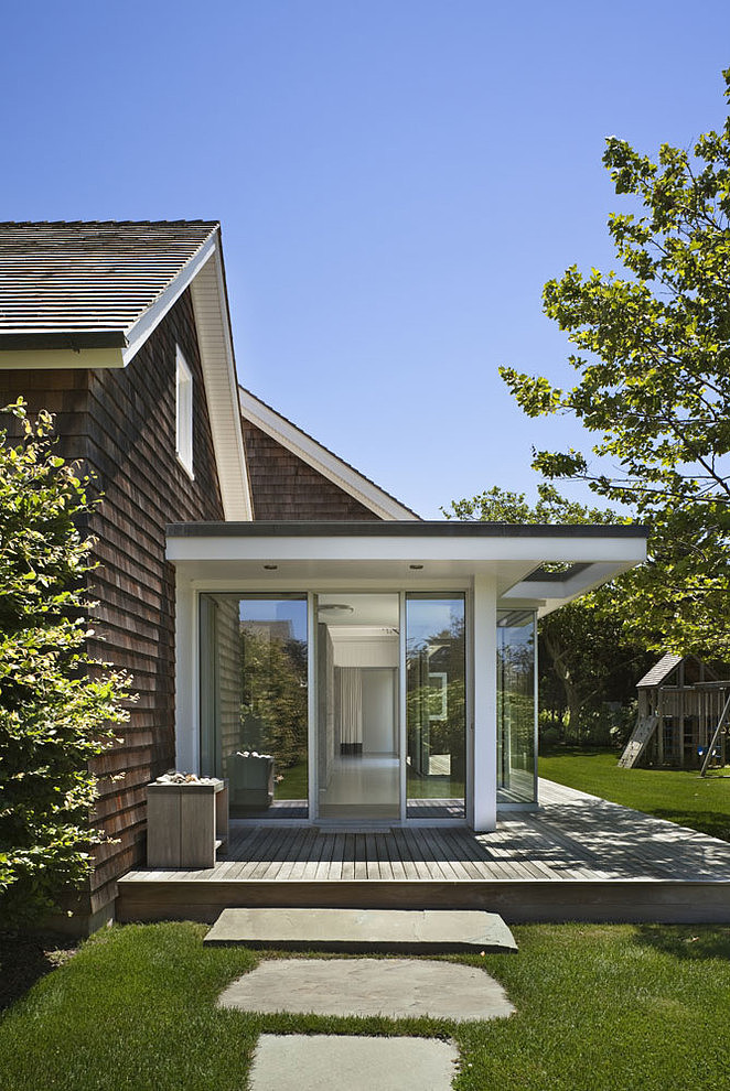 Lake House by Robert Young Architects