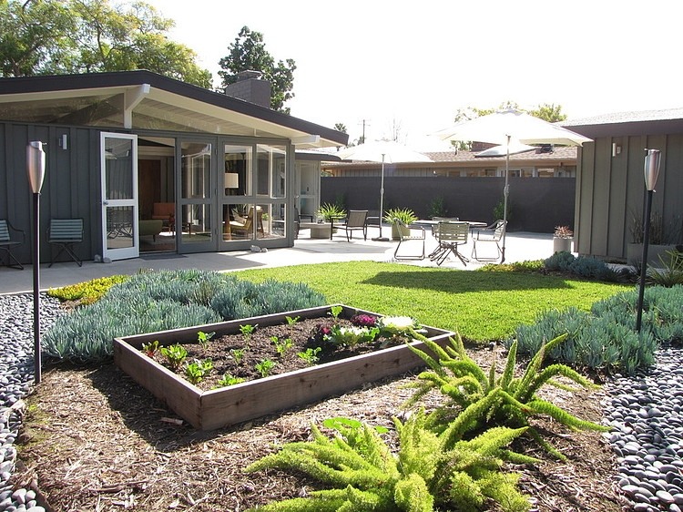 Long Beach House by Tara Bussema