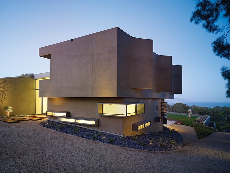 Point Dume Residence by Griffin Enright Architects