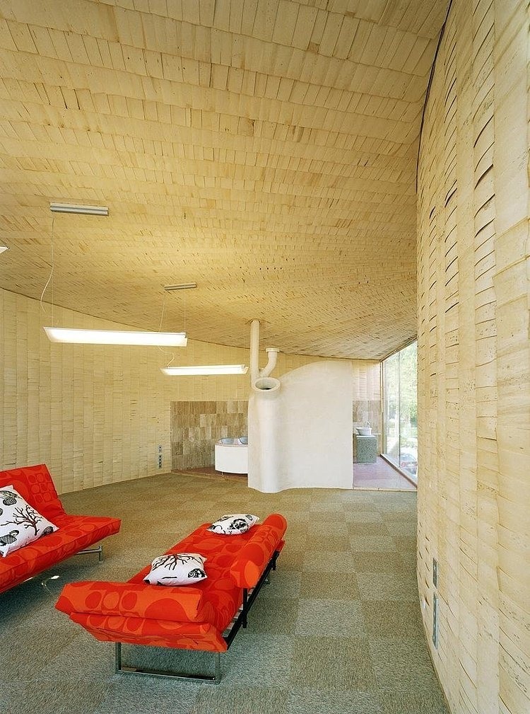 Espoo House by Olavi Kopose