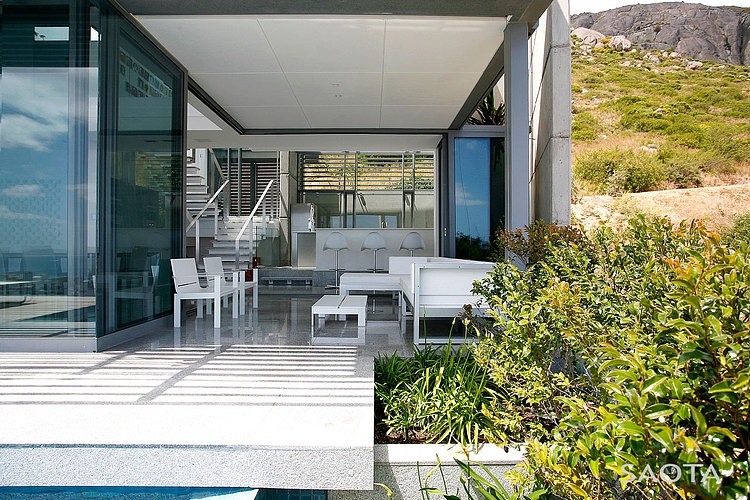 Head Road 1815 Residence by SAOTA