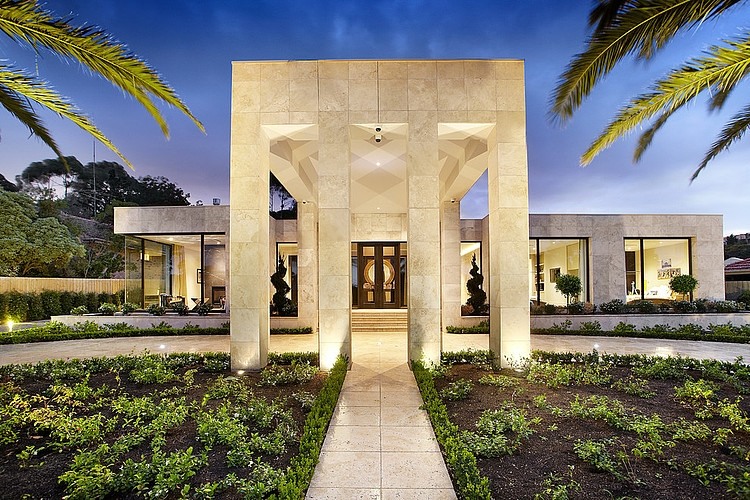 Luxuriuos Borell Street Residence by Bagnato Architects