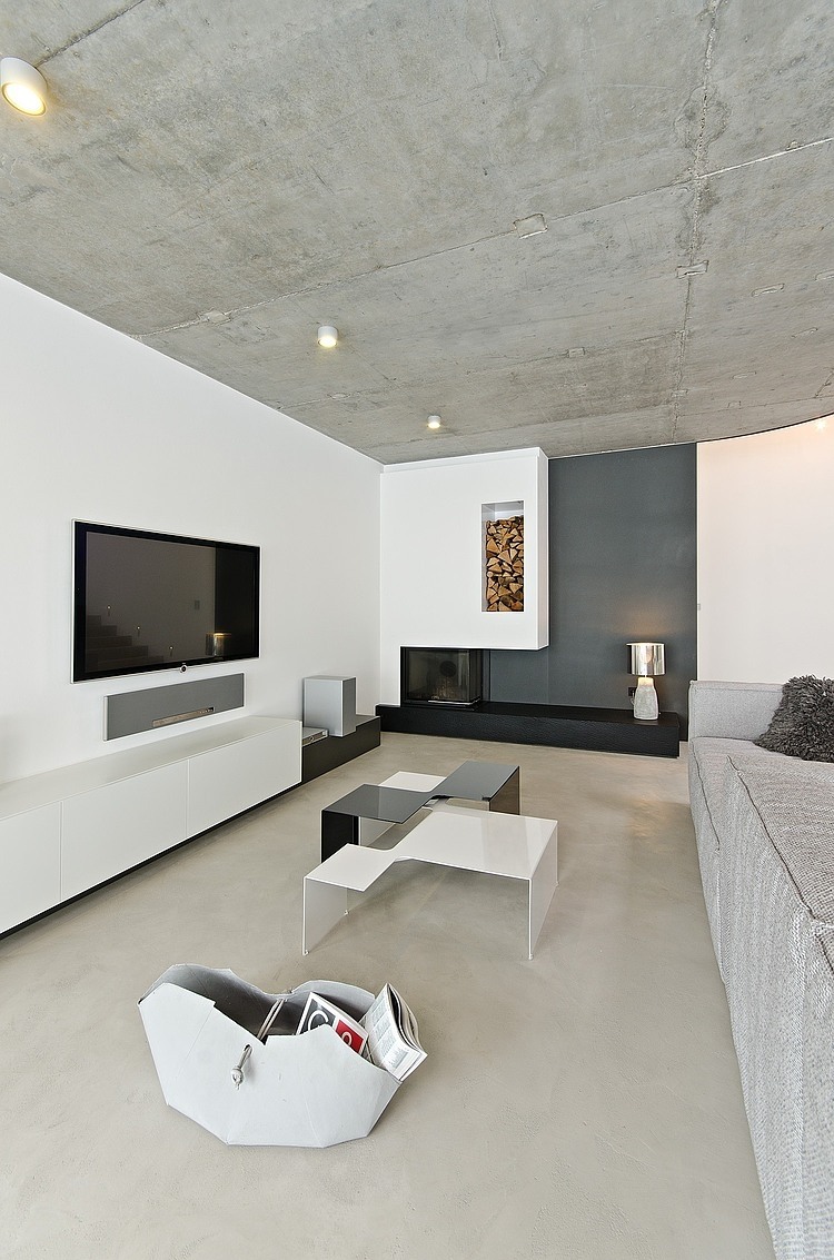 Osice House Interior by OOOOX