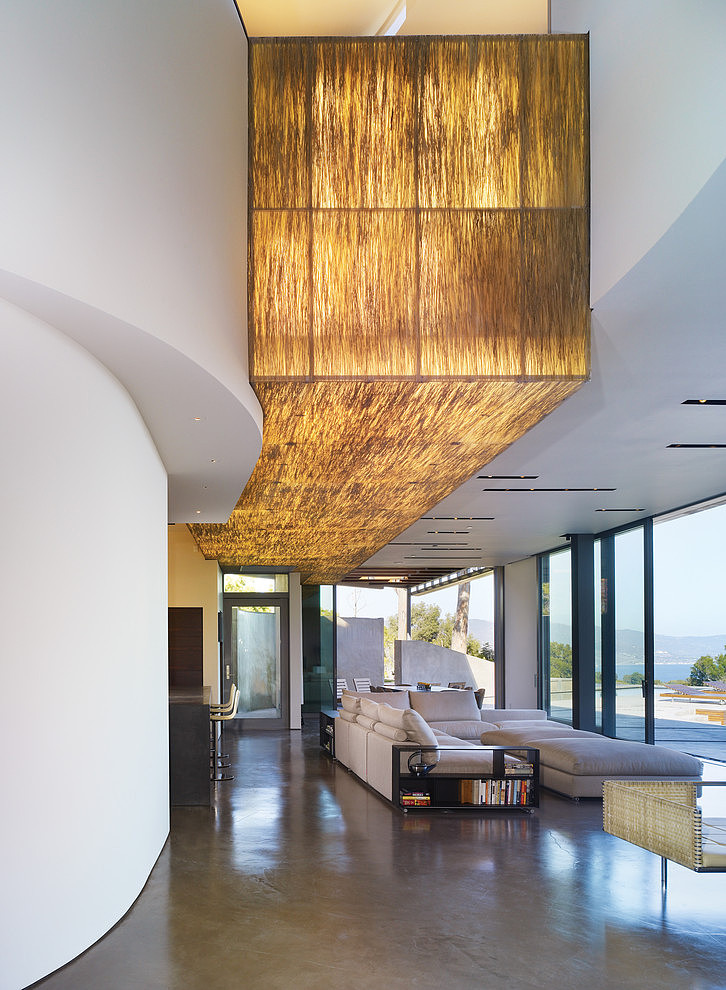 Point Dume Residence by Griffin Enright Architects