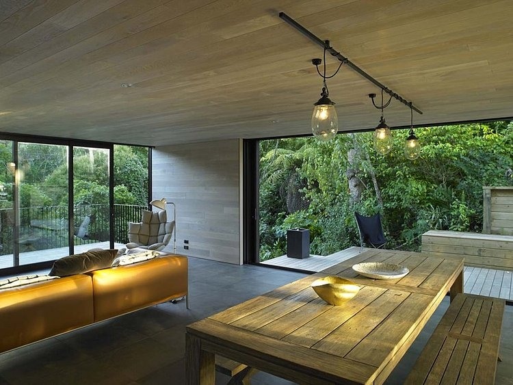 Waiatarua House by Hamish Monk Architecture